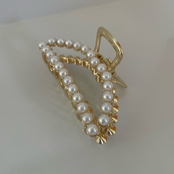 Pearl Studded Gold Hair Clip - Picture 3 of 6